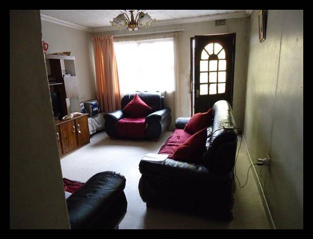 3 BEDROOM HOUSE FOR SALE IN ILITHA PARK